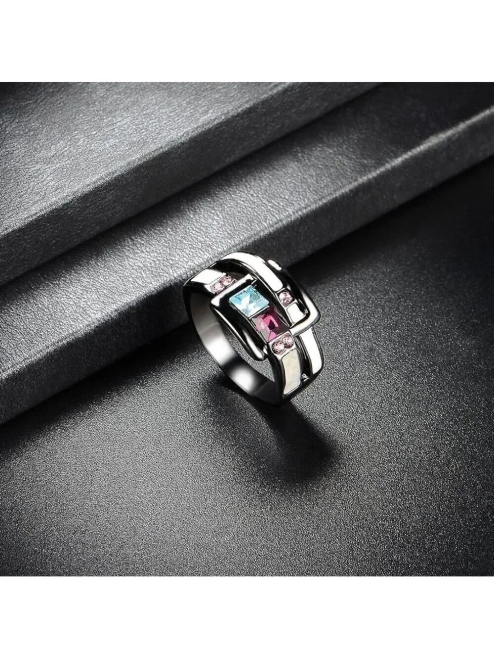 Fashion Enamel and Crystals Ring